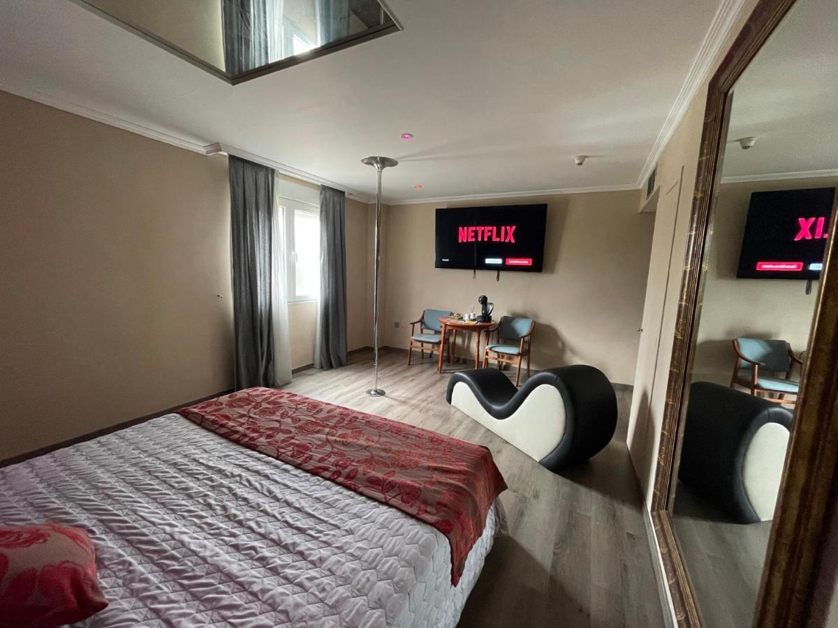 Мотель La Siesta Villamarciel Экстерьер фото